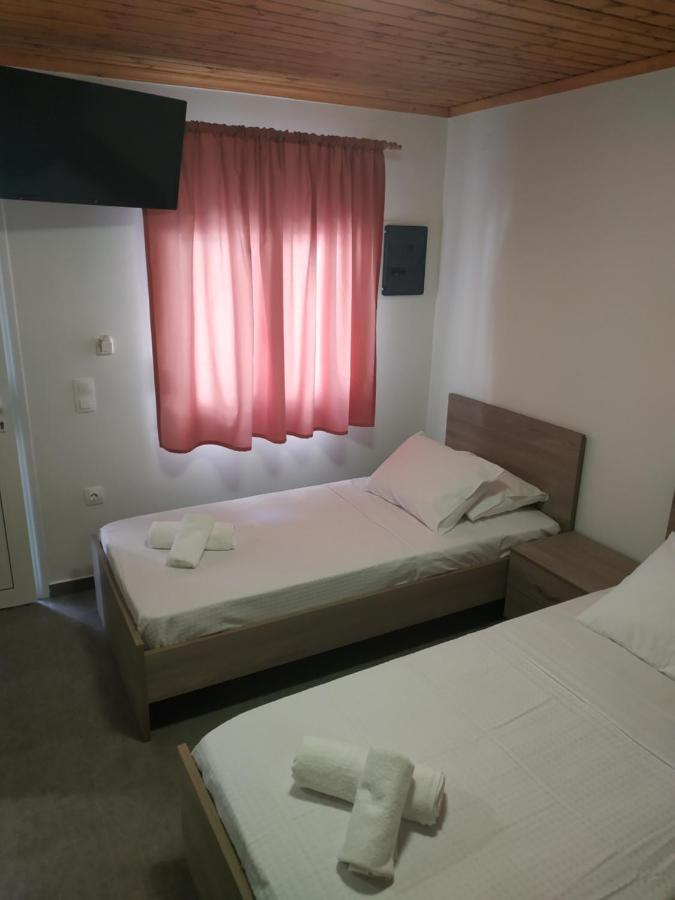 Agelikis' Apartments Nea Kallikrateia Exterior foto