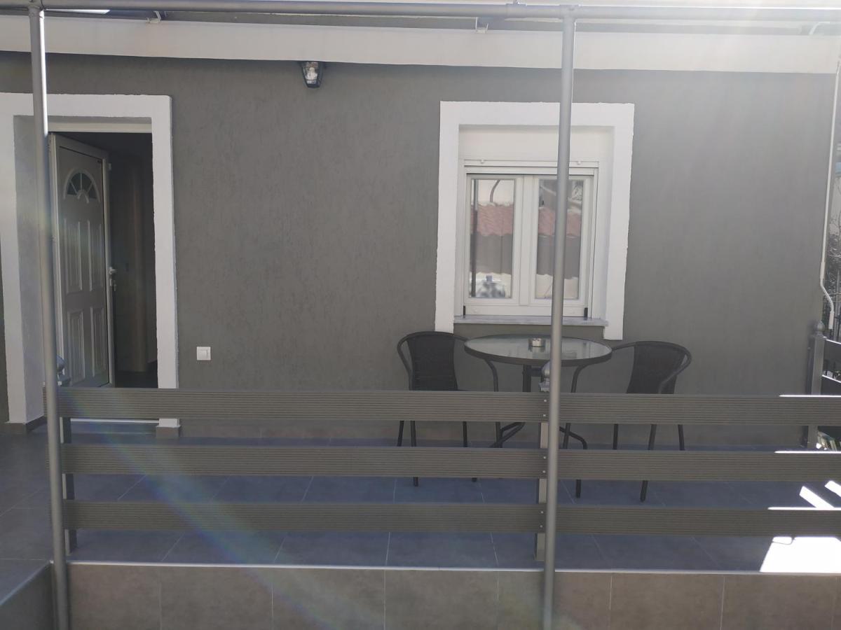 Agelikis' Apartments Nea Kallikrateia Exterior foto